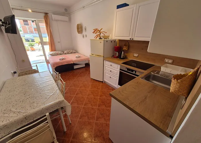 Manja - Cesko Slovensky Dom