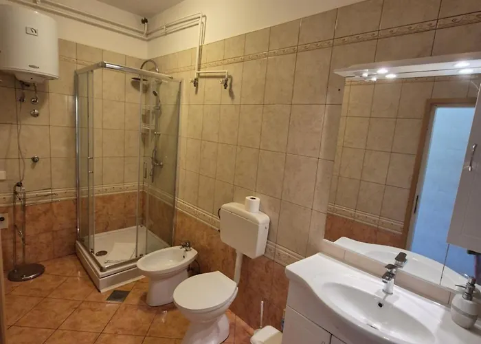 Manja - Cesko Slovensky Dom Porec